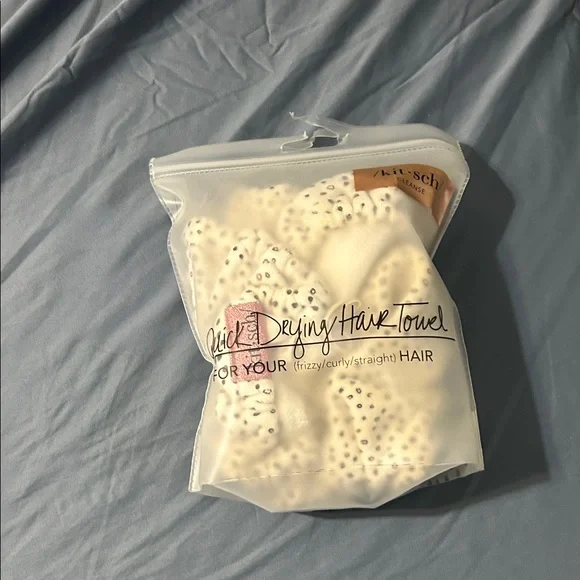 Kitsch Soft Cream Hair Towel - Picture 1 of 8